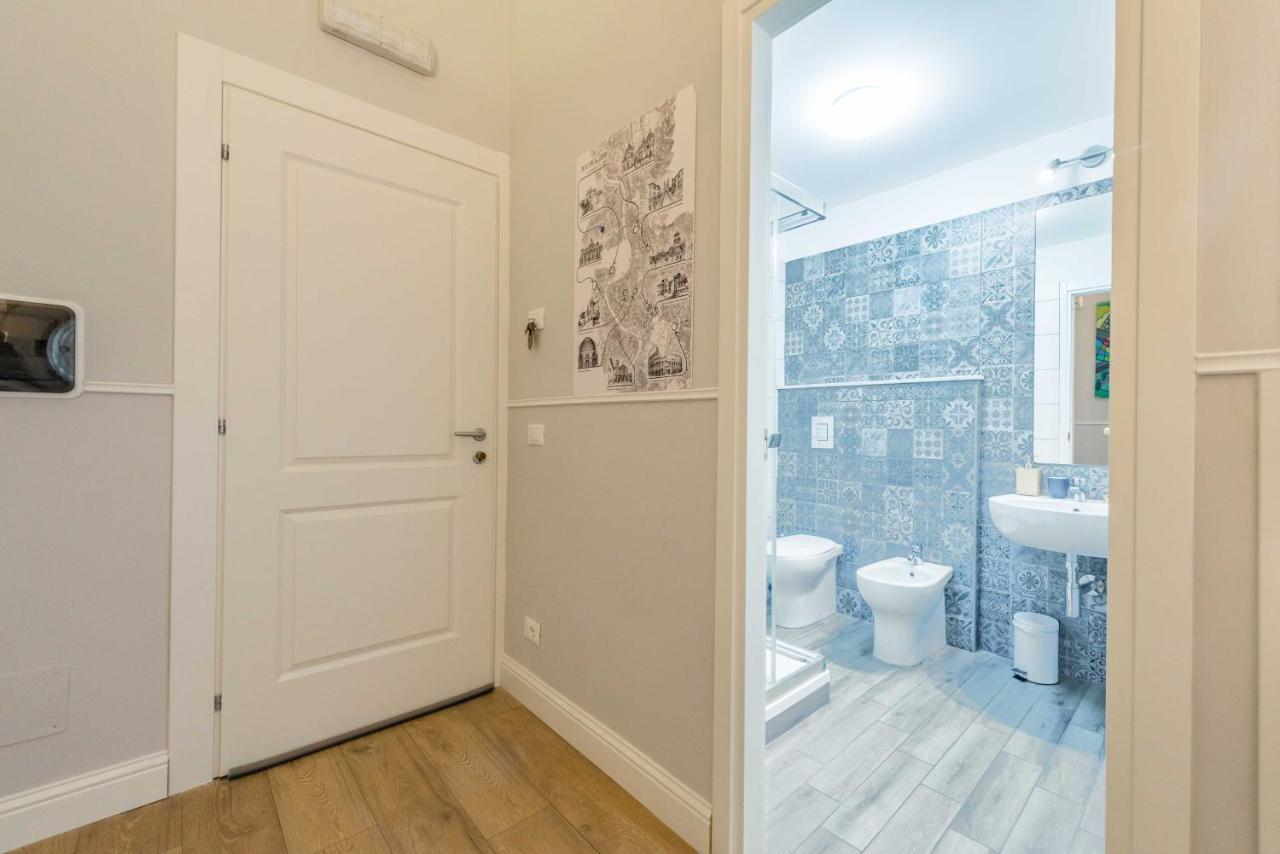 Un Attimo A Roma B&B Extérieur photo