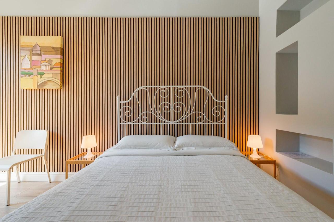 Un Attimo A Roma B&B Extérieur photo