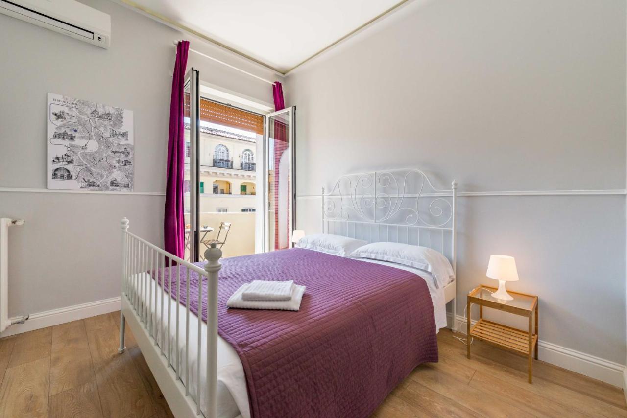 Un Attimo A Roma B&B Extérieur photo